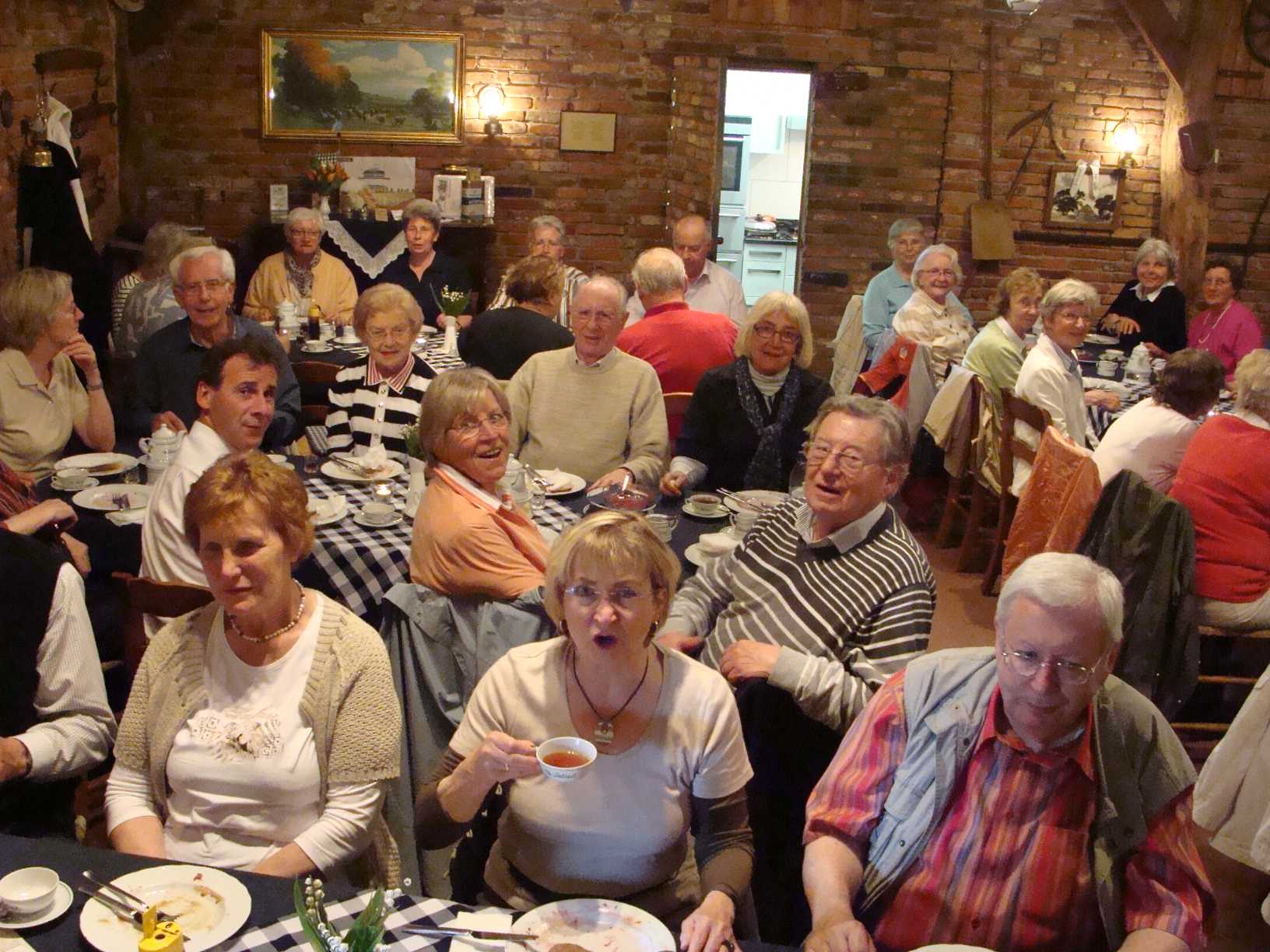 Wir beim Pfannkuchenessen. Wir beim Pfannkuchenessen.