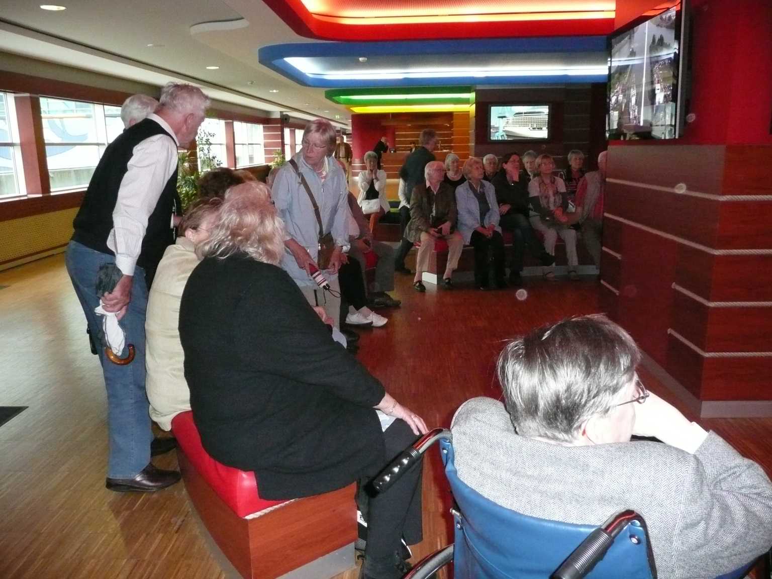 BRH-Senioren bei der Video-Präsentation. BRH-Senioren bei der Video-Präsentation.